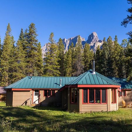 Hi Castle Mountain - Hostel Екстериор снимка