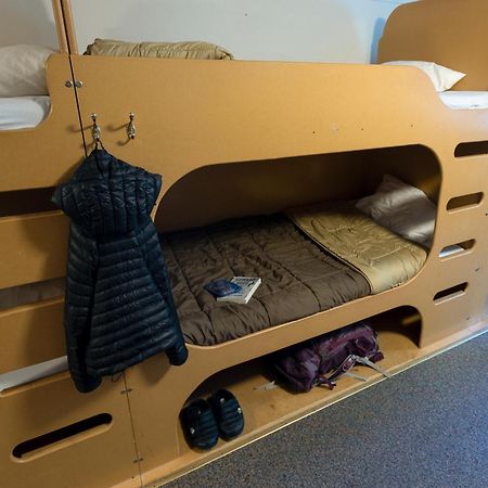 Hi Castle Mountain - Hostel Екстериор снимка