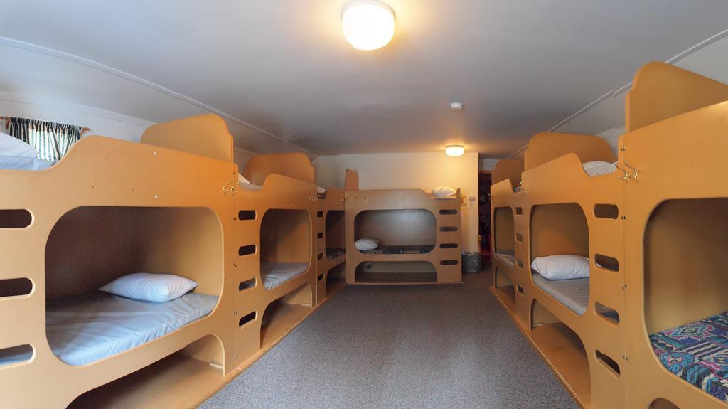 Hi Castle Mountain - Hostel Стая снимка