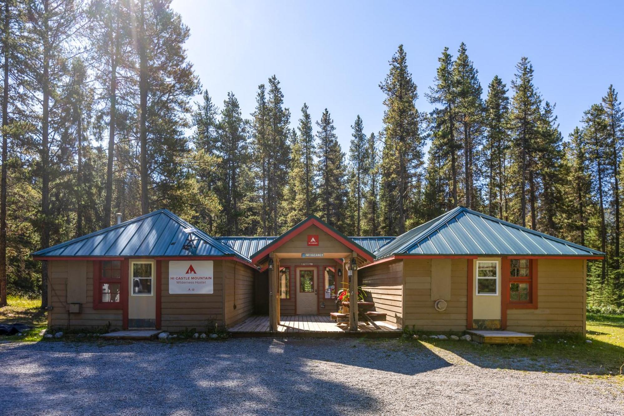 Hi Castle Mountain - Hostel Екстериор снимка